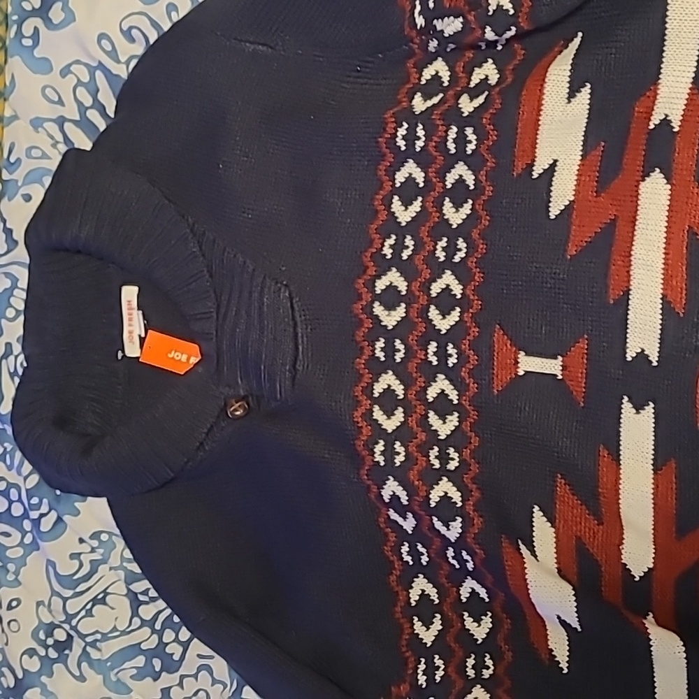 Men's knit sweater